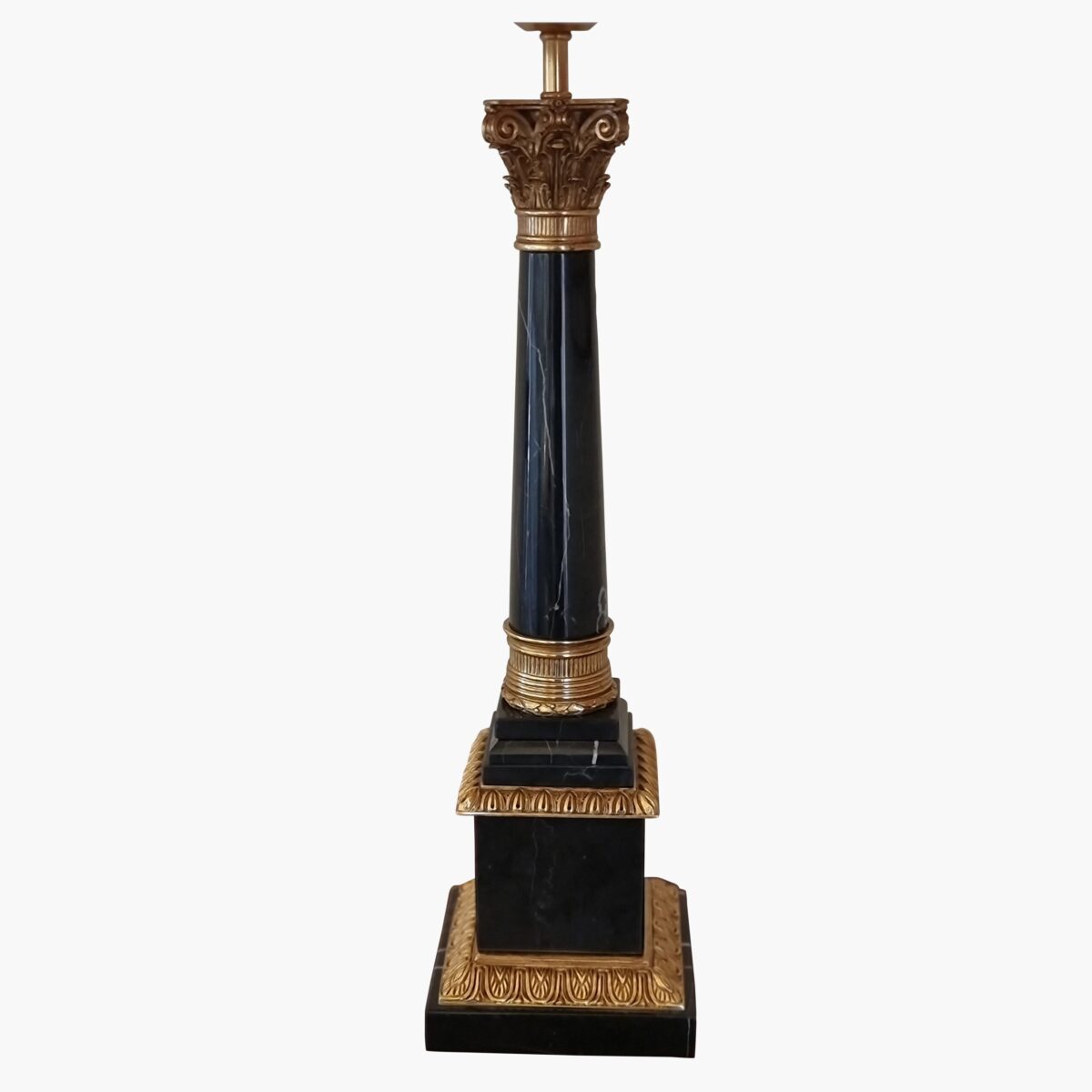 TABLE LAMP CORINTHIAN-1