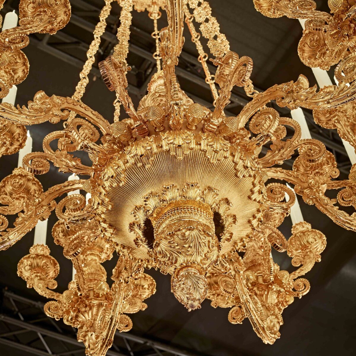 Détail 01 Lustre Windsor 42 bras - Chandelier Windsor 42 arms