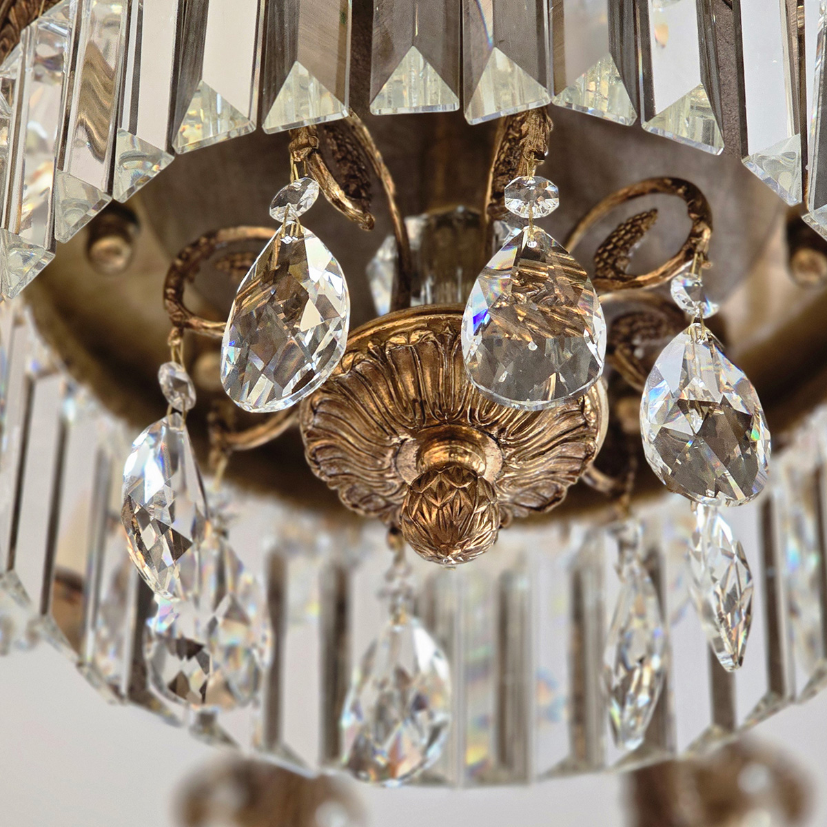 Detail01 Lustre Crillon Rond 75x100 18 bras