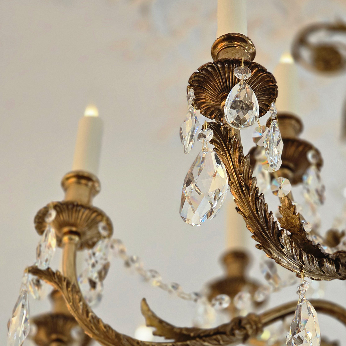 Detail03 Lustre Crillon Rond 75x100 18 bras