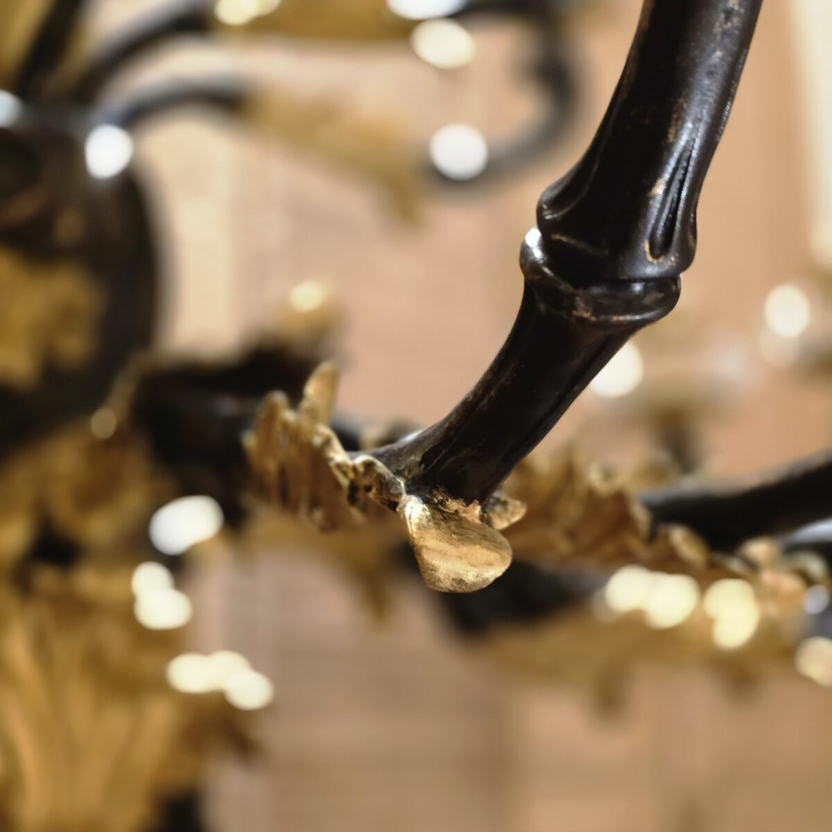 Detail02 App Coquille 115x90x50 17 lights Black&gold