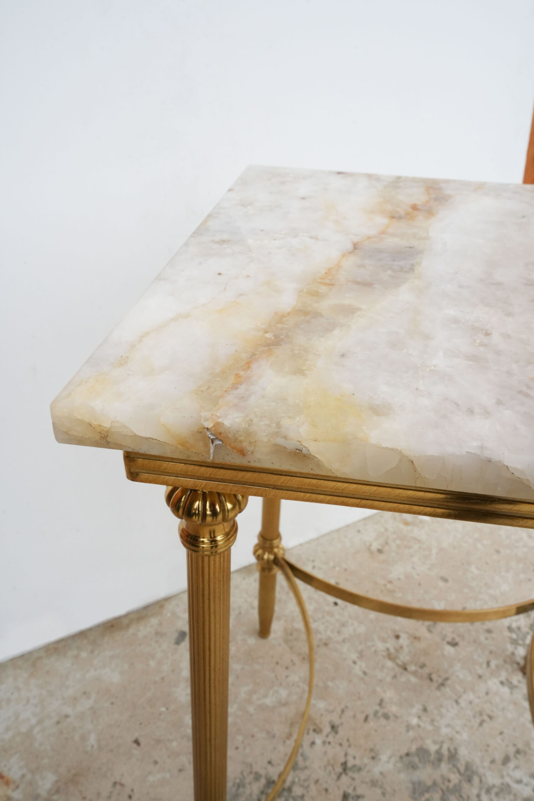 detail02 square pedestal table H68x50