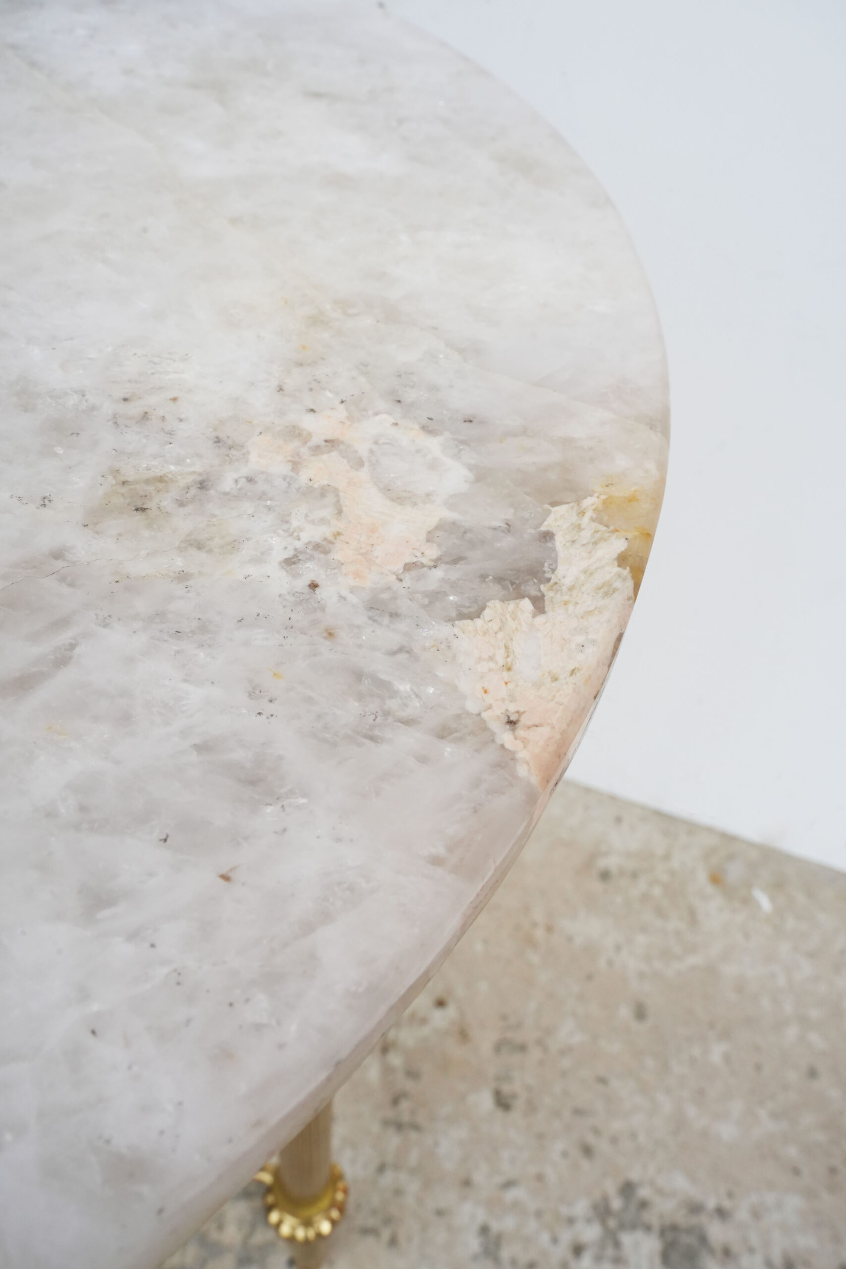 detail04 round pedestal table H68x50